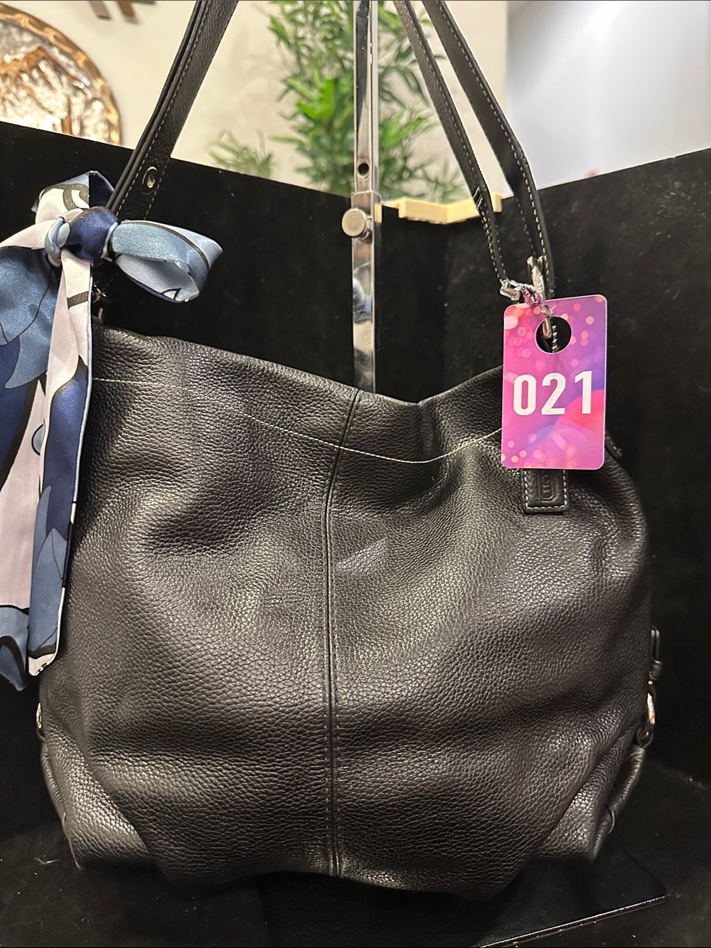 Coach#021 SoHo  Black Pebbled Leather Convertible Shoulder Bag